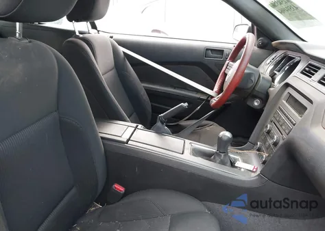 2011 Ford Mustang V6 from USA, damaged, VIN 1ZVBP8EM6B5143343